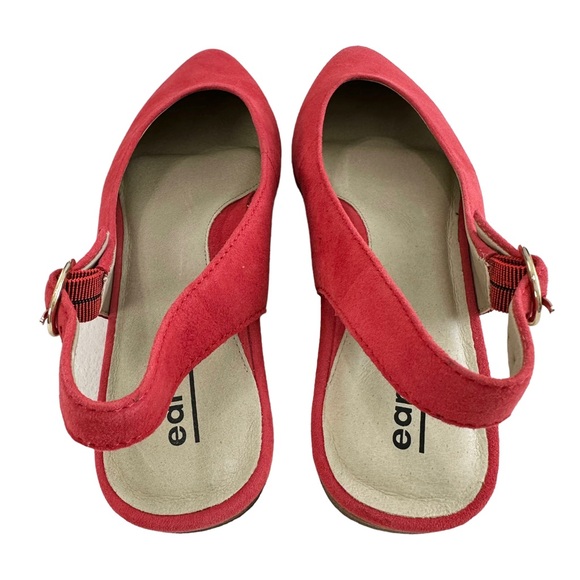 Earth Uptown Ursula Slingback Spicy Red Soft Suede Closed Toe Shoes Size 8M - Picture 10 of 16